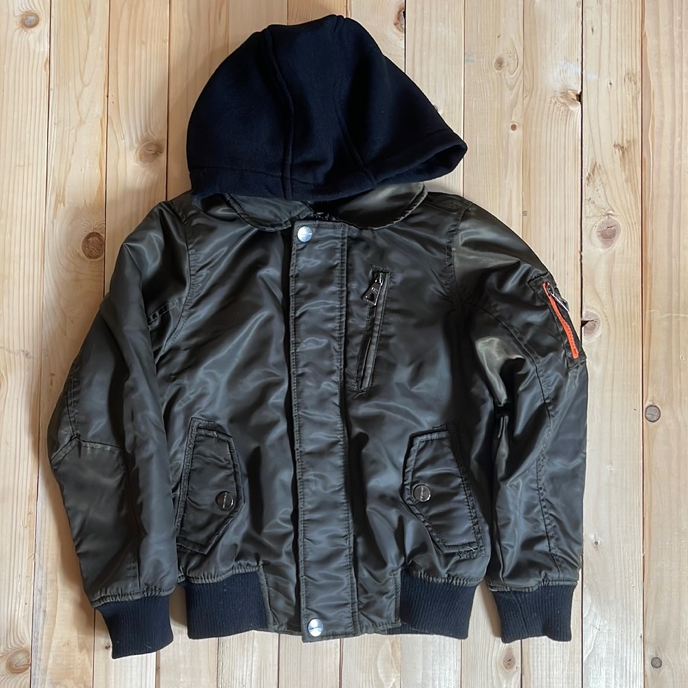 Boys small hooded bomber jacket.